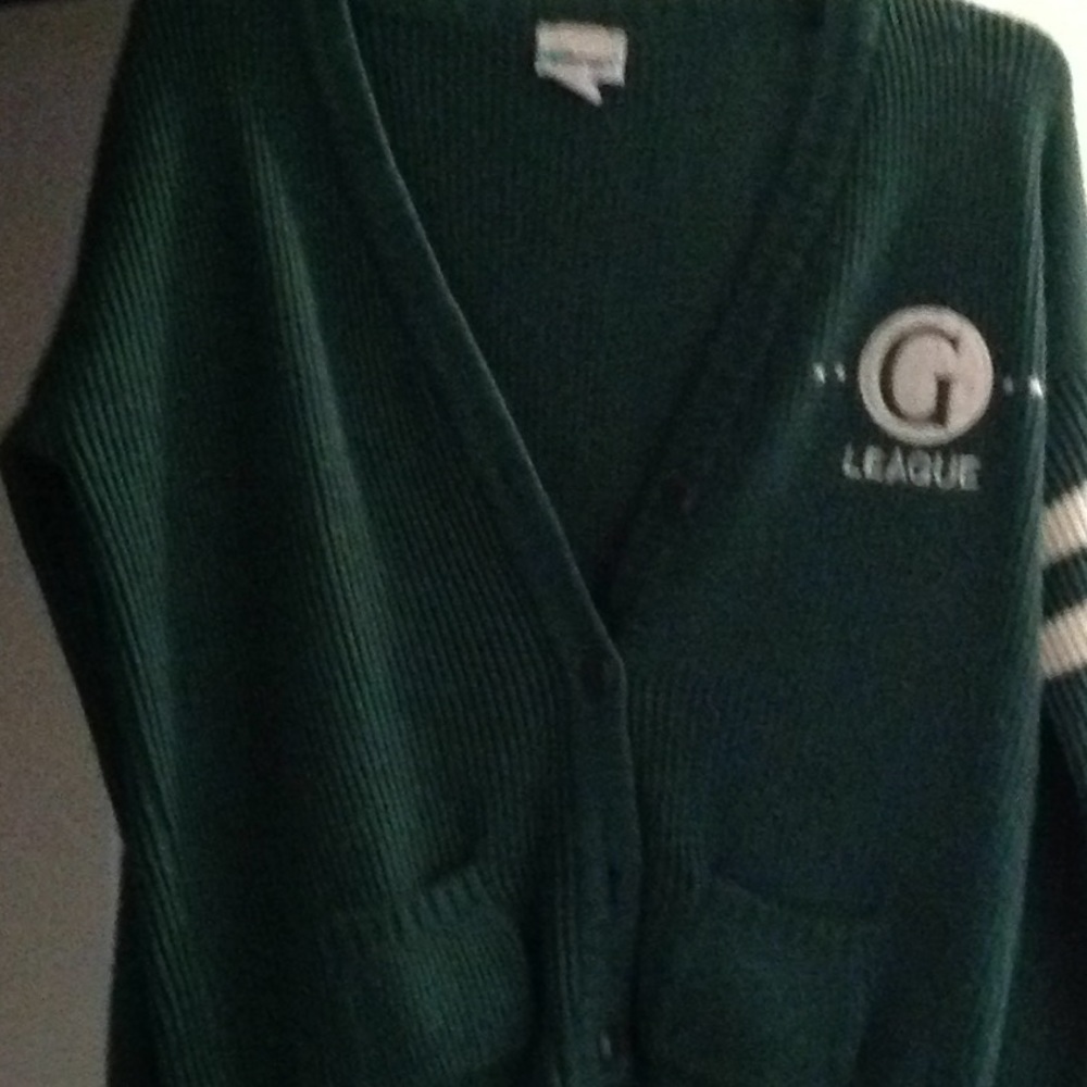 Cardigan sweater